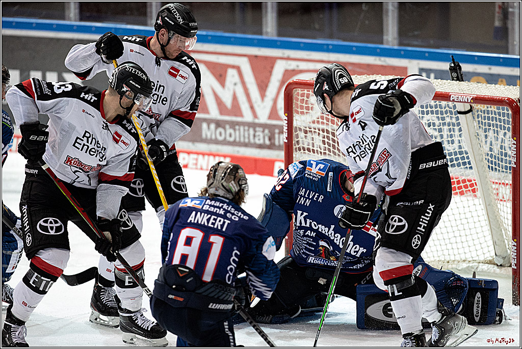 PENNY DEL;  Iserlohn Roosters - Koelner Haie; Koeln, 05.12.2021